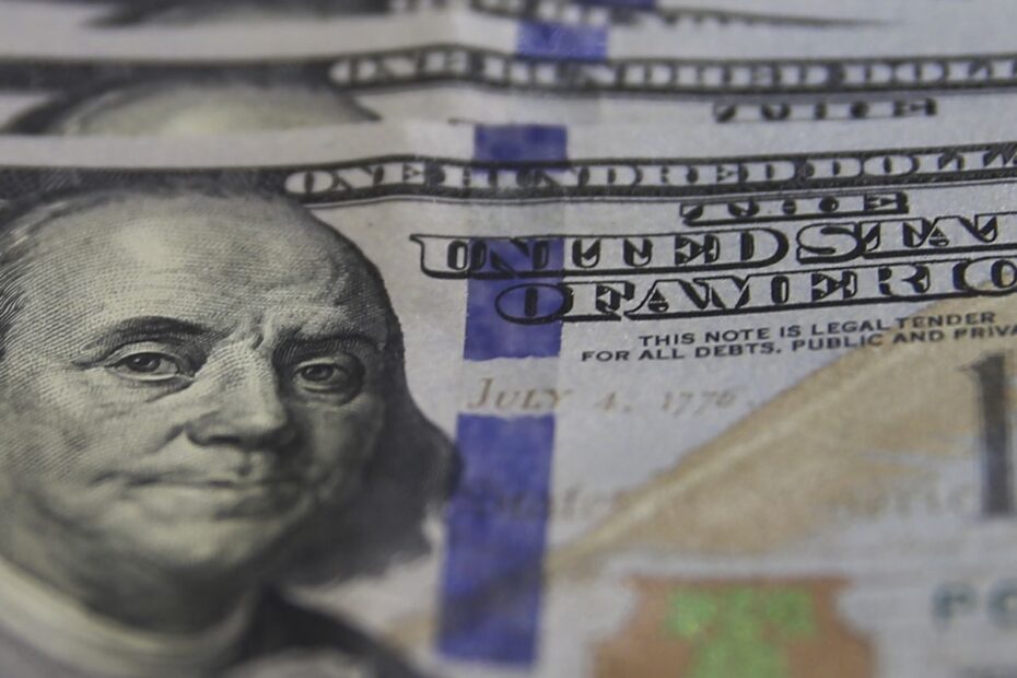dolar moeda 0803221206