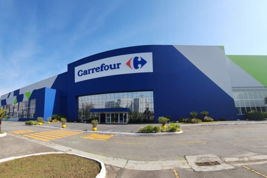 Fachada de loja hipermercado Carrefour CRFB3. Foto Divulgacao
