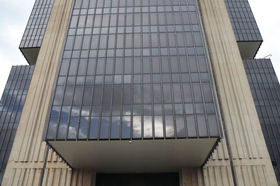 banco central economia 0413202008