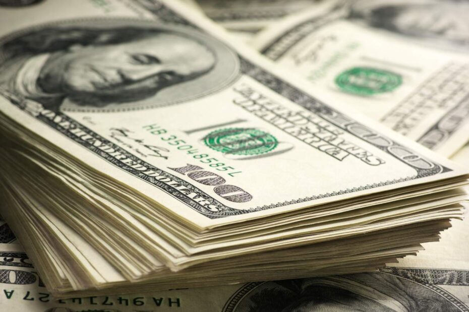 sd investir em dolar