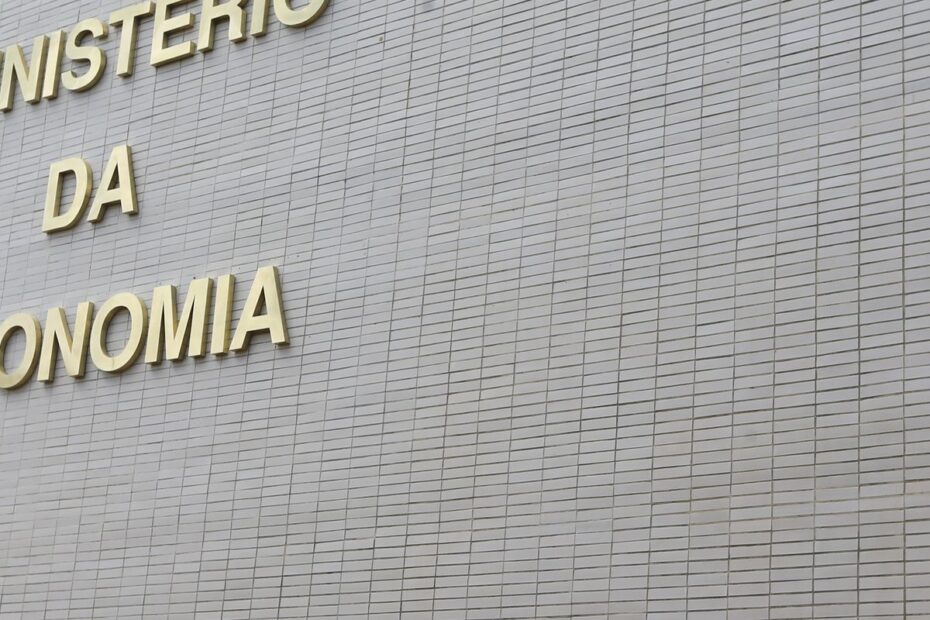 fachada do ministerio da economia2402221037