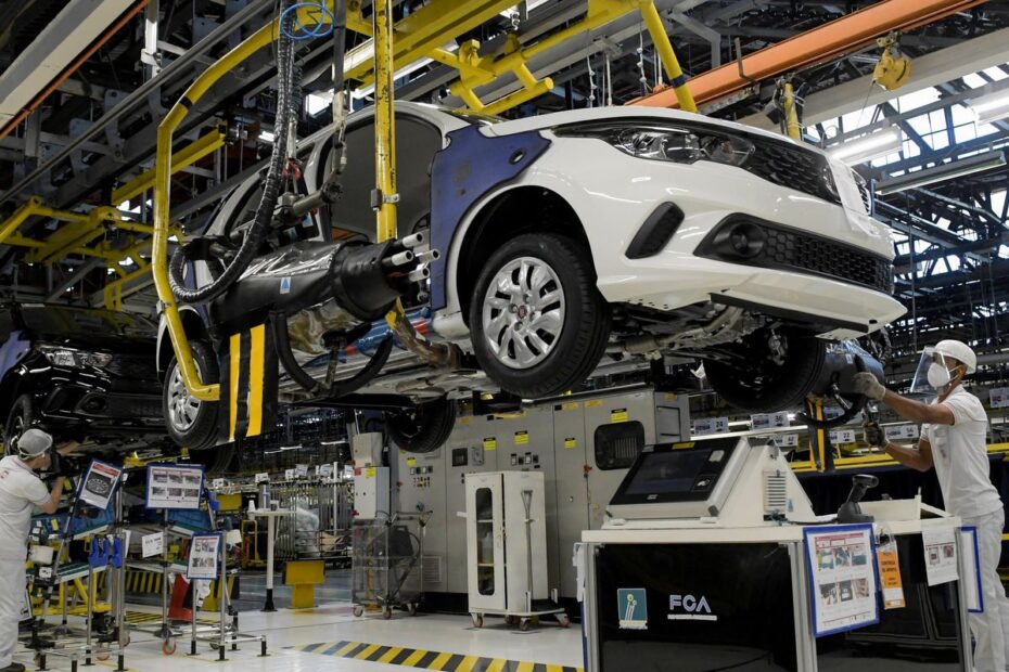 2022 05 03t150541z 1 lynxnpei420m7 rtroptp 4 health coronavirus brazil autos