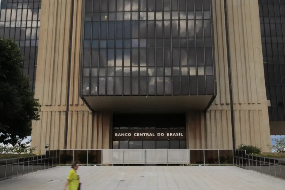 banco central economia 0413202012