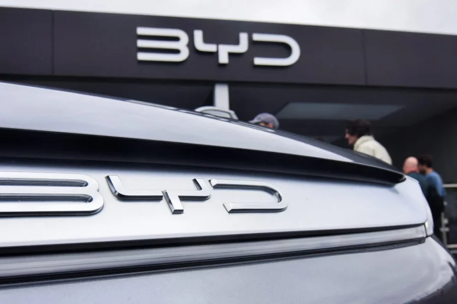byd carros eletricos.webp