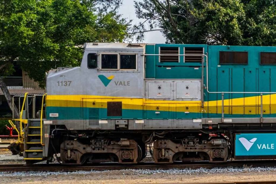 locomotiva da vale abastecida com diesel r em vitoria es