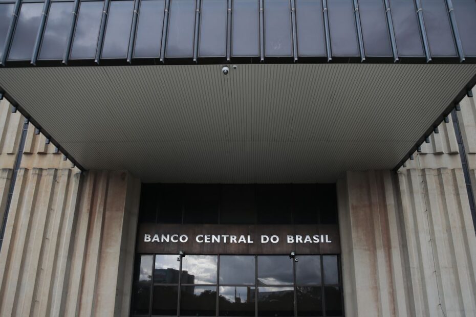 banco central economia 0413202009