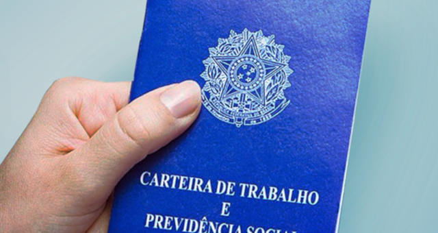 Ao procurar trabalho tecnica de enfermagem descobre que era presidente