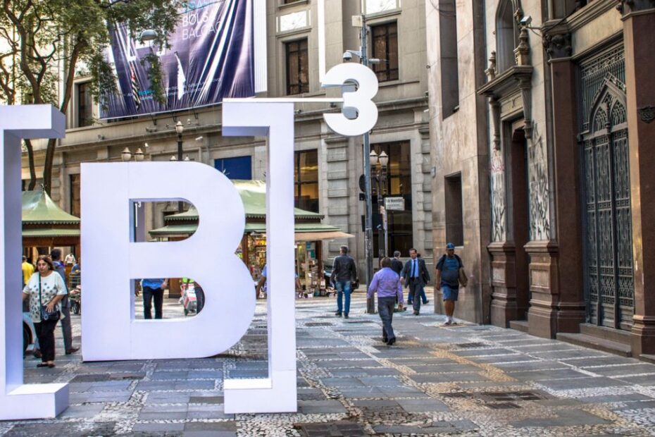 B3 B3SA3 Acoes caem 5 apos anuncio de novo CEO