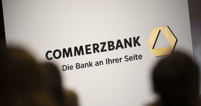 Commerzbank volta a pedir para que acionistas rejeitem proposta de