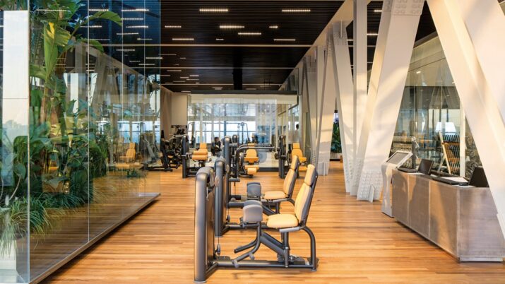 O mercado fitness de ultraluxo Quanto custa treinar nas academias