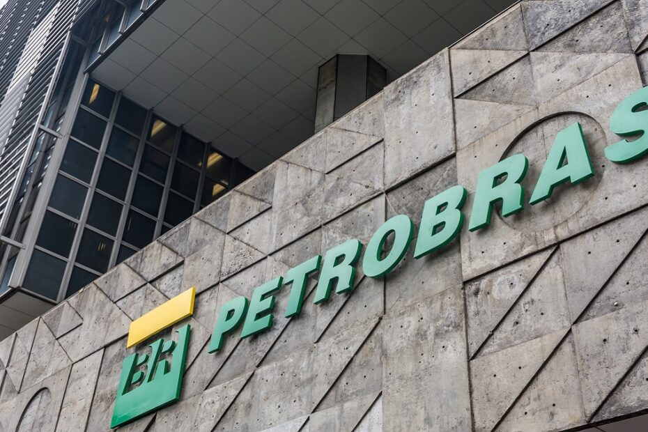 Petrobras PETR3 PETR4 fachada