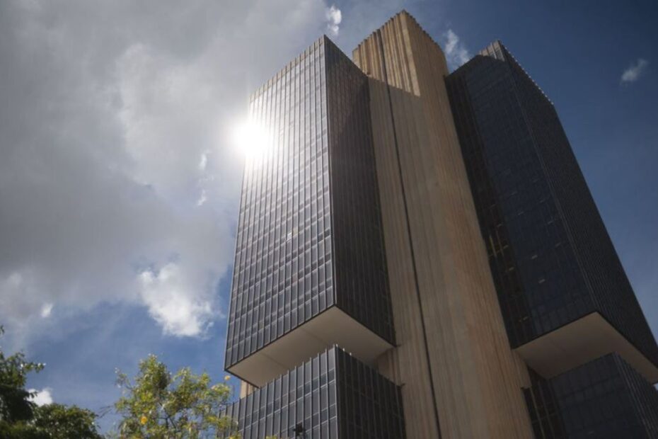 banco central selic pib