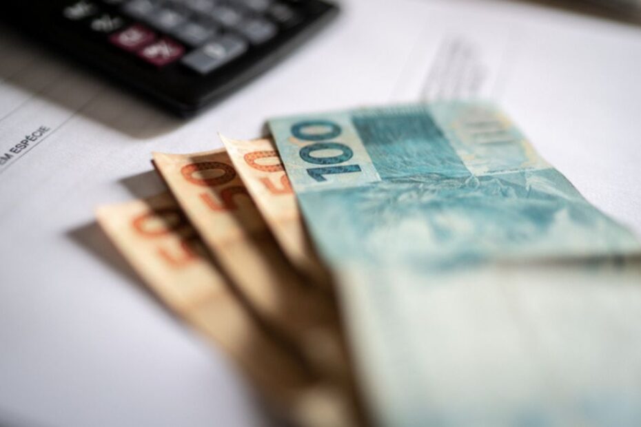 dinheiro impostos tributo simples nacional pme empresas